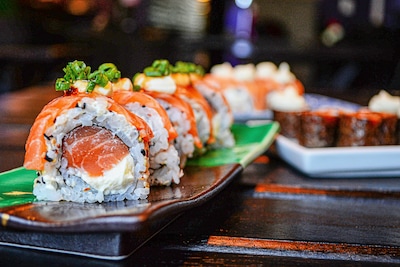Voor echte sushiliefhebbers: hier eet je sushi in Ede