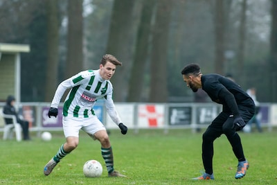 AWC uit de brand met nieuw kunstgrasveld van 900.000 euro: ‘Moesten trainingen afzeggen’