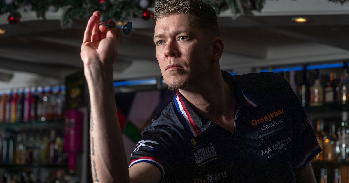 Jimmy van Schie uit Breda maakt prima indruk bij PDC-debuut, maar verliest wel in de eerste ronde va