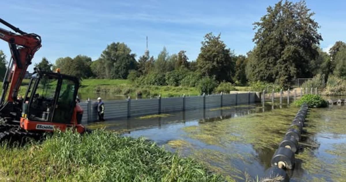 Waterschap Limburg werkt aan balgstuw Hoge Bat in Roermond