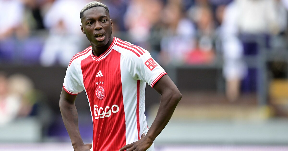Miskoop vertrekt bij Ajax: Mohamed Daramy voor miljoenen naar Frankrijk ...