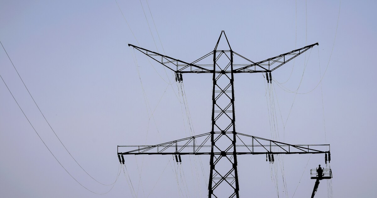 Enexis versterkt elektriciteitsnet rond Schansstraat in Raamsdonk