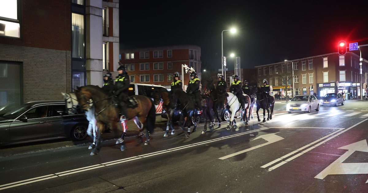 Veel politie aanwezig in Schilderswijk vanwege finale Afrika Cup, onrustige sfeer na verlies van Mar