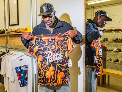 Patta founder on warm-up shirt featuring Dutch, Surinamese, and African symbols: ‘Sold out within a few hours’