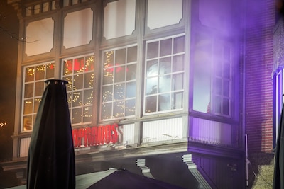 Felle brand in Eindhoven zet streep door etentje voor honderden mensen, actie opgezet om toch voor l