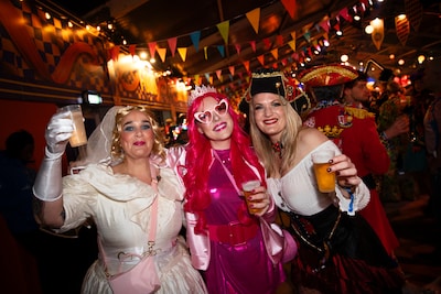 Vertrokken voor de liefde, nu terug voor die andere liefde: speciale trein brengt Randstedelingen na