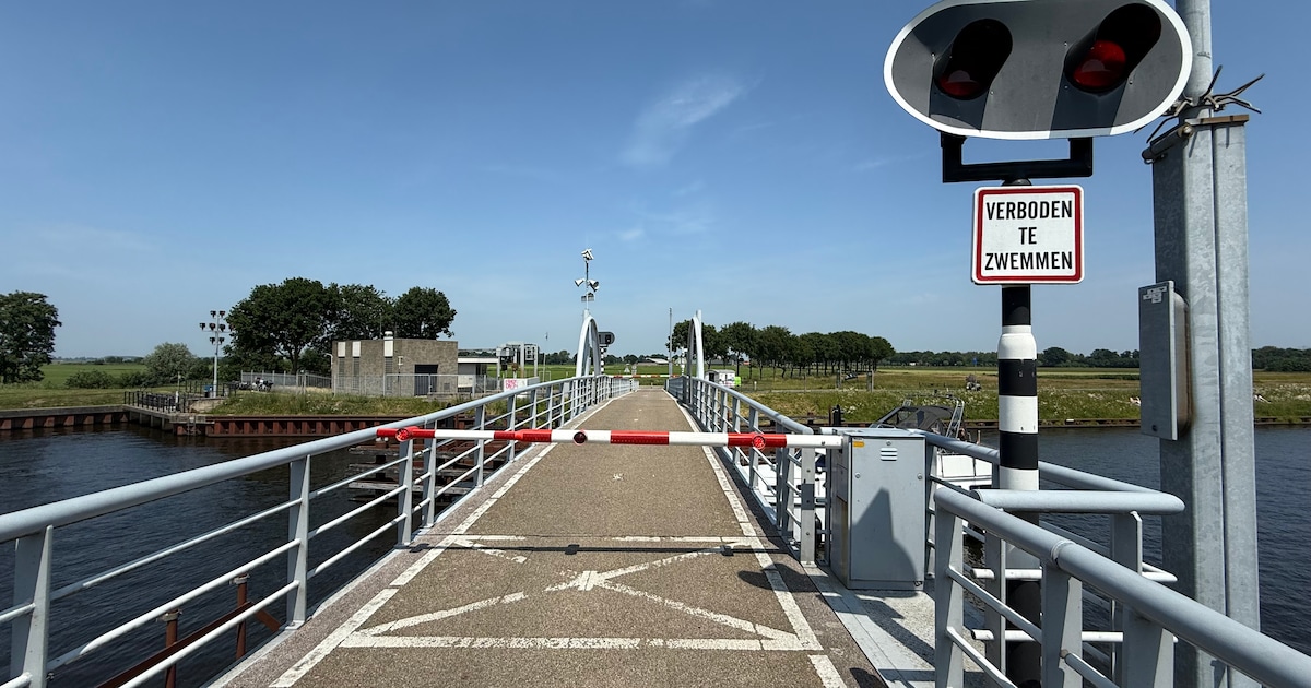 Malebrug over de Eem opnieuw buiten gebruik, fietsers zorgen voor gevaarlijke situaties