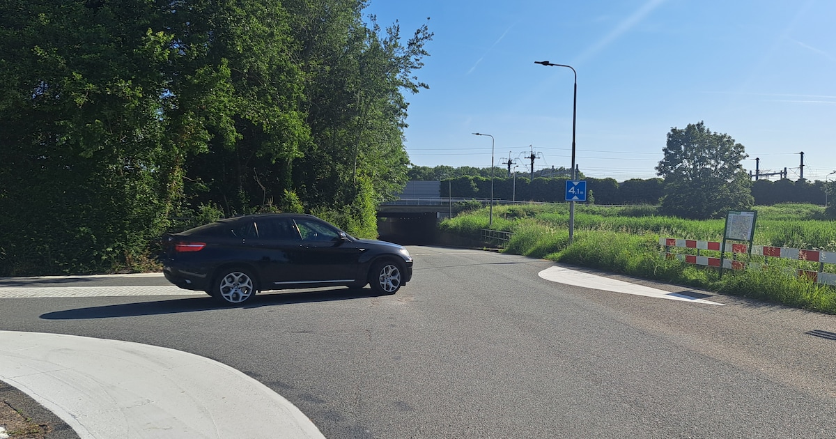 Wegmarkeringen op gevaarlijke kruising Noldijk afgekraakt: ‘Het is weggegooid geld’