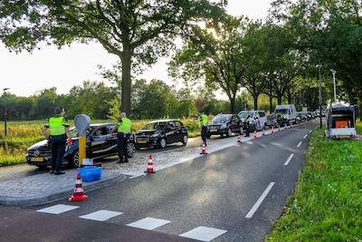 Aanhouding om drugs bij aangekondigde politiecontrole na de Military