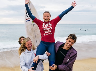 Haagse Mirna Boelsma voor twaalfde keer Nederlands kampioen golfsurfen