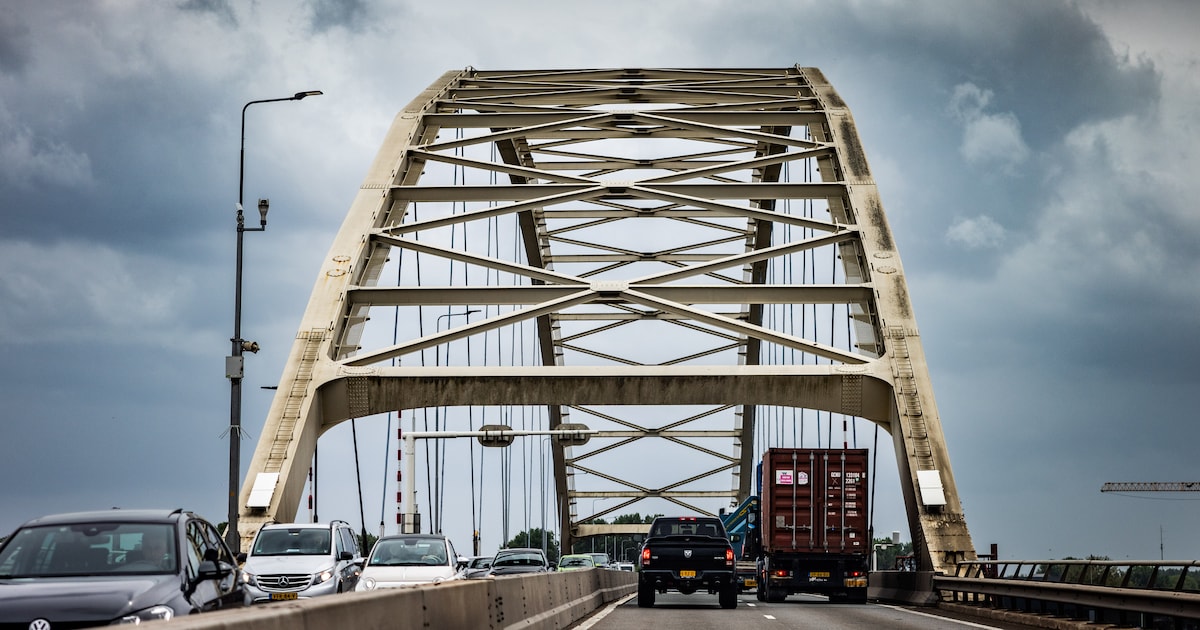 Papendrechtsebrug binnenkort nacht dicht voor onderhoud