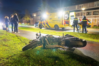 Motorrijder naar ziekenhuis na val in Oss, opgeroepen traumahelikopter landt niet