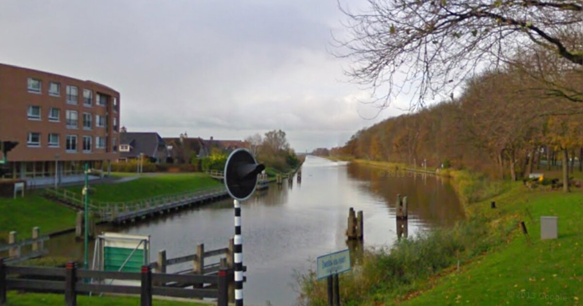 Burgemeester redt man van verdrinkingsdood | Binnenland | AD.nl