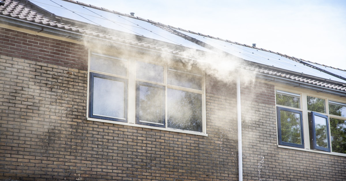 Brand op bovenste verdieping van rijtjeshuis in Tzummarum