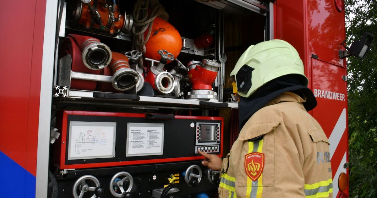 Middelbrand op Kerkweg in Lekkerkerk