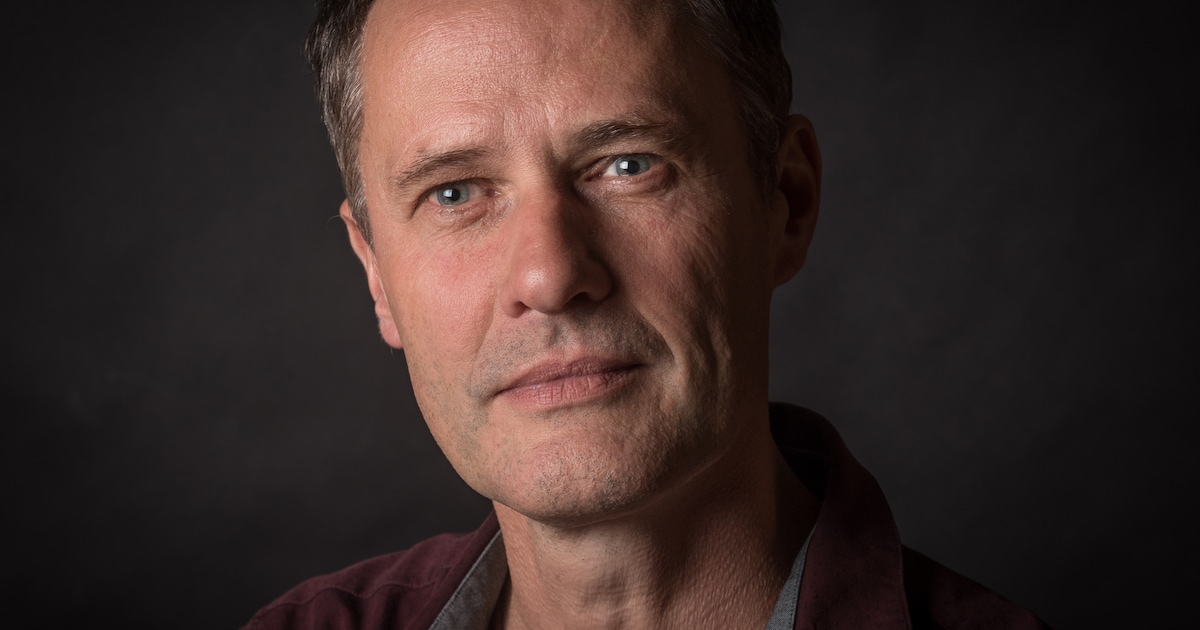 Bart Brandsma spreekt in Huissen over wij-zij-denken