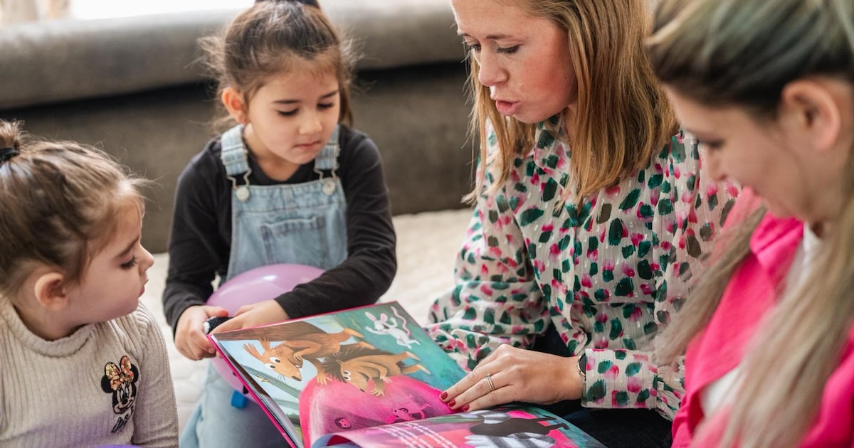 Illustrator Stien Van Kerckhoven opent Voorleesweek in Arendonk met bijzonder voorleesuurtje