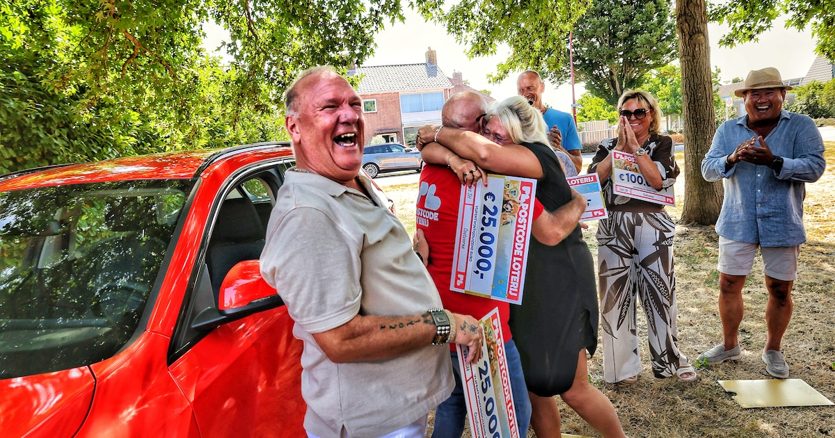 Straatprijs zorgt voor kippenvelmoment in Oostvoorne: ‘Dit is echt een pareltje’, vindt Gaston