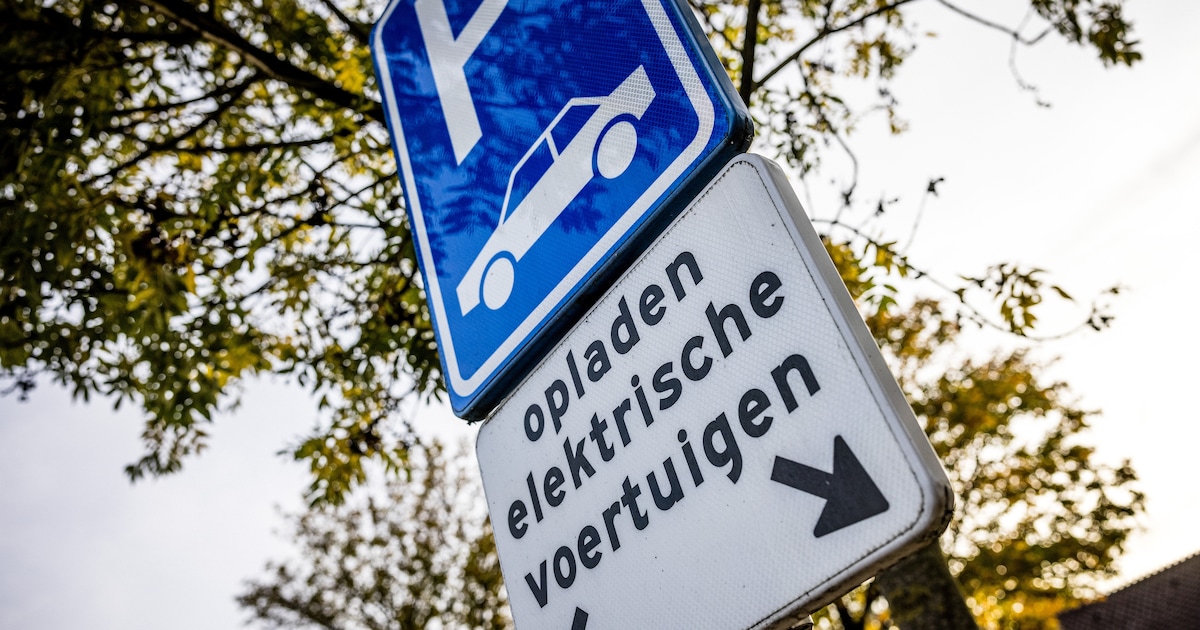 Gemeente Montfoort plaatst extra openbare laadpalen in Linschoten en Montfoort