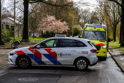 Fietser gewond bij valpartij, weg tijdelijk afgesloten in Enschede