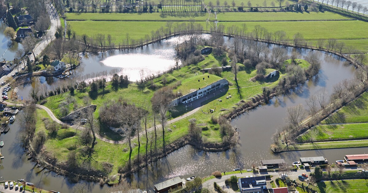 Dijkverbetering Nieuwe Wetering in Nieuwersluis voltooid