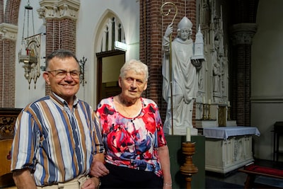 Frans (84) en zijn zieke Lenie verlaten Berghem na 59 jaar huwelijk: ‘We hebben altijd gezegd, als w