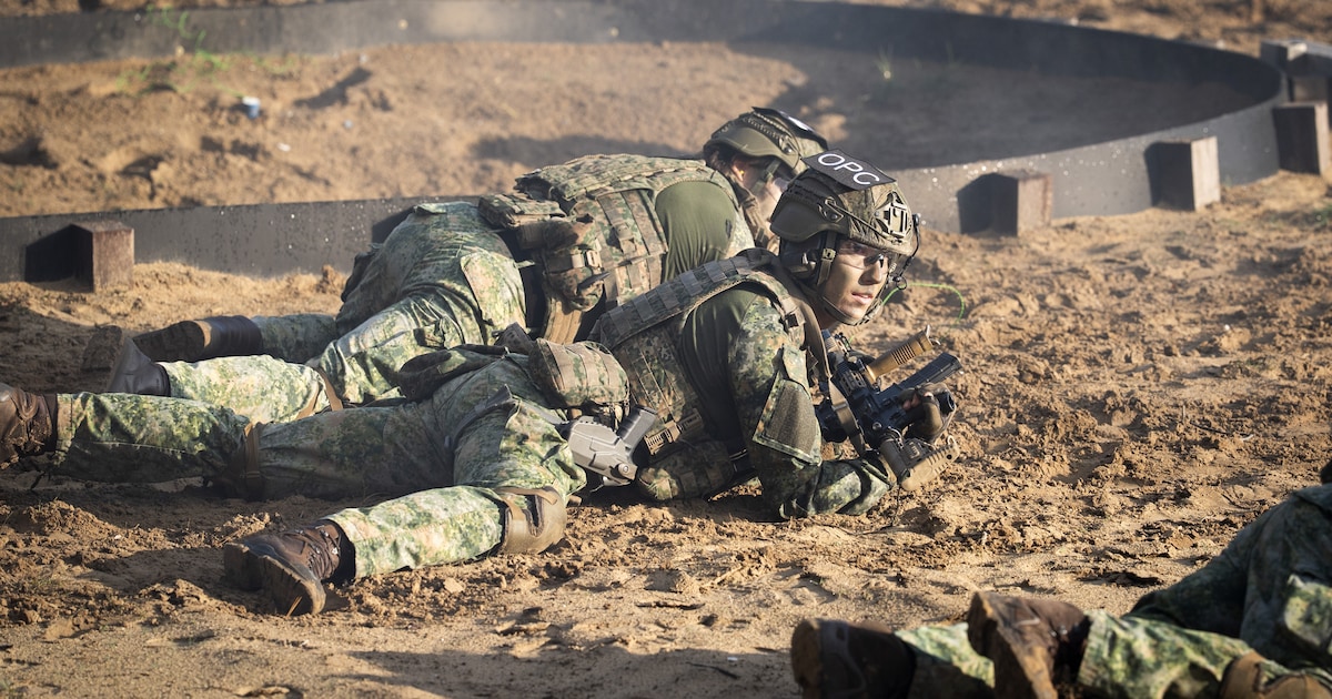 Iedereen die in militaire dienst is geweest, herinnert zich deze gevechtsbaan waar nu weer wordt get