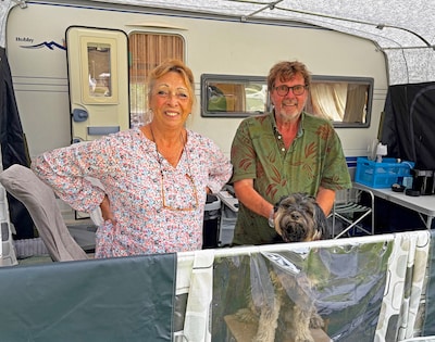 Vergeet Thailand of Kenia, Heleen en Gijs vieren vakantie op een kwartiertje rijden van huis: ‘Scher