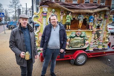 Populaire orgelman in winkelstraat is inzet van ruzie: ‘Wie heeft er nou een hekel aan vriendelijke 