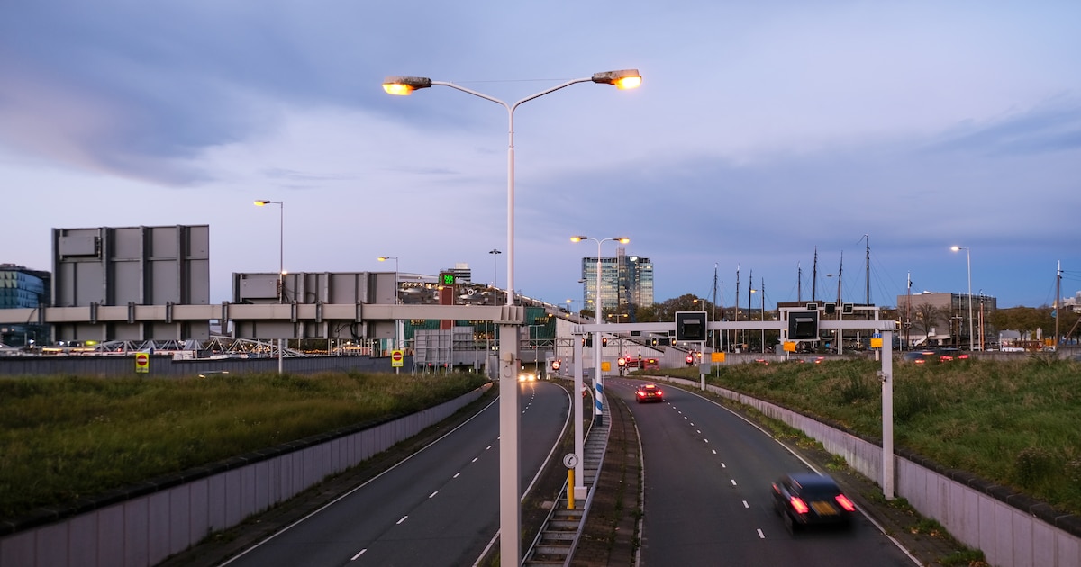 IJtunnel richting Amsterdam-Noord weer open na urenlange storing aan omroepinstallatie
