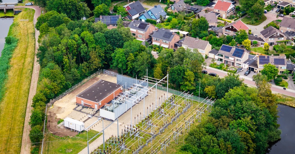 Enexis wil stroomstation Ommen uitbreiden, omwonenden stappen naar de rechter om bomenkap