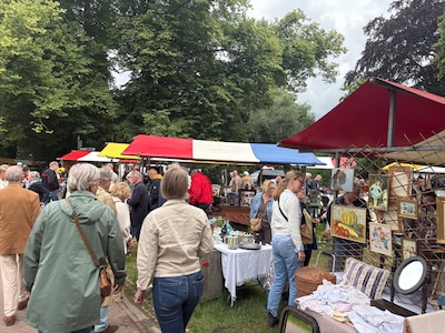 Antiekmarkt keert terug op Landgoed Middachten in De Steeg
