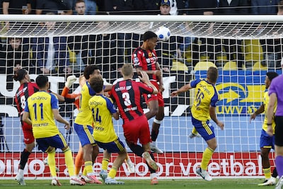 Rampzalige terugkeer SC Cambuur in eredivisie: Excelsior deelt pak slaag uit in openingsduel