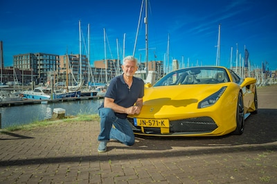 Martin liet jongensdroom uitkomen: boven zijn bed hing poster van een Ferrari, nu staat die voor de 