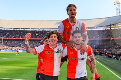 Feyenoord maintain five-point lead over Ajax after late penalty in lackluster Klassieker