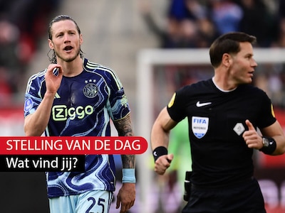 Stelling | Wout Weghorst heeft gelijk: scheidsrechters in de eredivisie durven nauwelijks nog zelf b