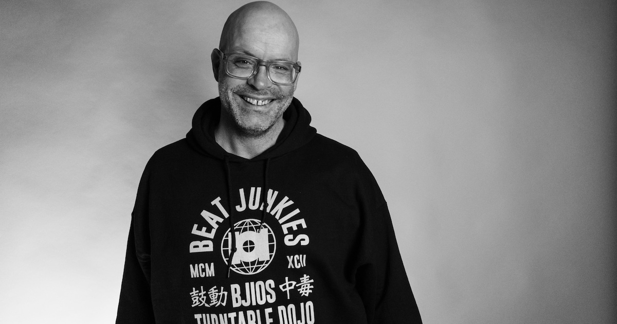 Maffe muziekidioot Dimitri wist dat hij niet oud zou worden, dus haalde hij alles uit het leven: zij