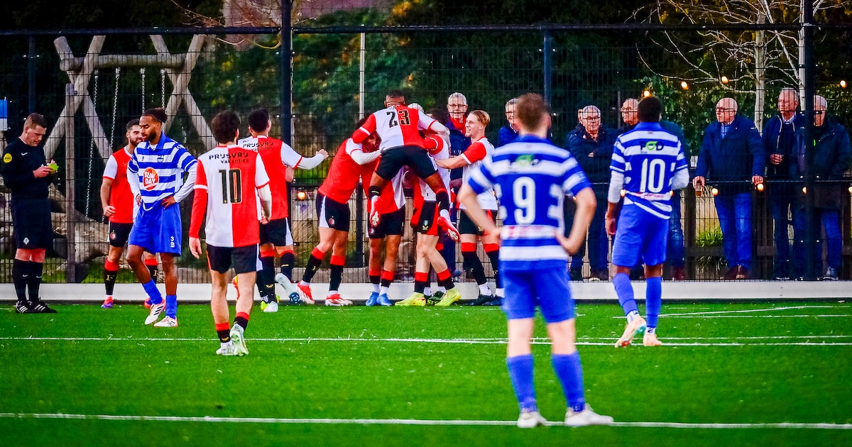 Rode kaart voor schelden in het Frans en achtbaan van emoties in derde divisie: lees hier alles over