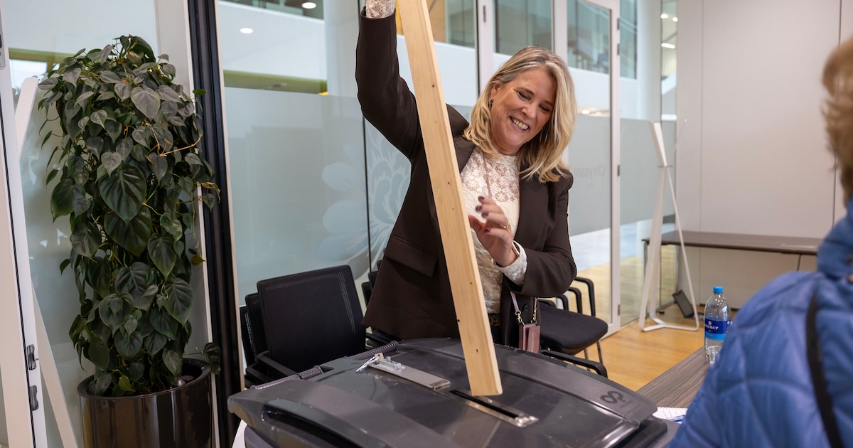 Van vastzittende vingers tot twee aangekruiste bolletjes: verkiezingen verliepen altijd soepel in We
