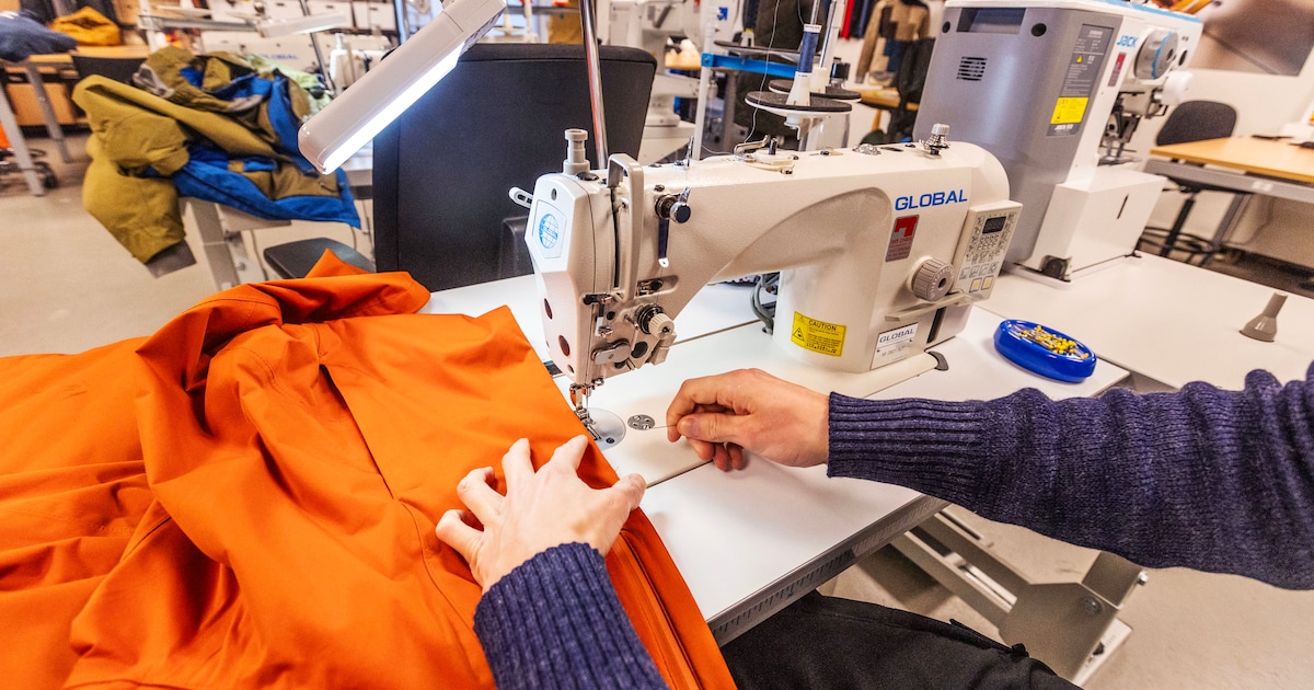 Repair Café in Soest repareert dit keer kleding