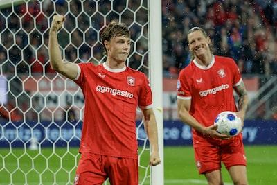 FC Twente boekt magere, maar verdiende zege op Telstar in inhaalwedstrijd