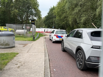 Overleden persoon aangetroffen op parkeerplaats langs N36, politie breidt onderzoek uit