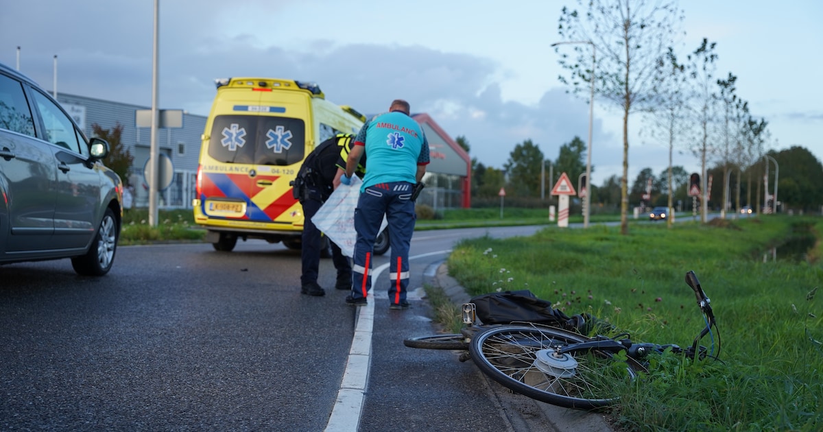 Vrouw zwaargewond bij ongeluk in IJsselmuiden, slachtoffer ter plekke gereanimeerd