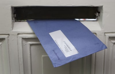 Opinie: ‘Is je inkomen laag en onzeker, dan ben je met toeslagen vaak het haasje’