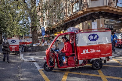 350-euro washing machines, fresh durian and maybe a Rolex: Chinese giant aims to conquer the Dutch market