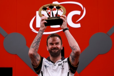 Ross Smith verslaat Gerwyn Price en wint voor het eerst de World Series of Darts Finals