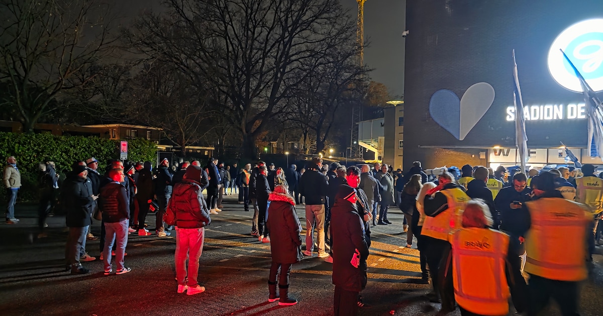 Graafschapssupporters teruggestuurd, omdat ze zich ‘weigerden te laten fouilleren’: ME moest ingrijp