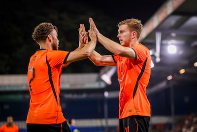 Jong Oranje grijpt laatste strohalm en mag na ruime zege op Bosnië én late goal Noorwegen blijven hopen op EK