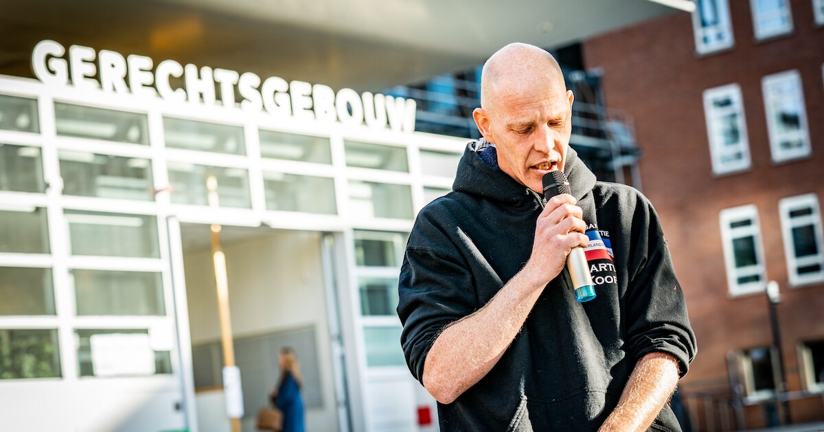 Nederland in Opstand-voorman Tinus Koops zendt rechtszaak live uit via ...
