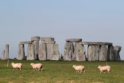 Toeristen Stonehenge maken kans op privébezoek, meer zwemlocaties met slechte waterkwaliteit